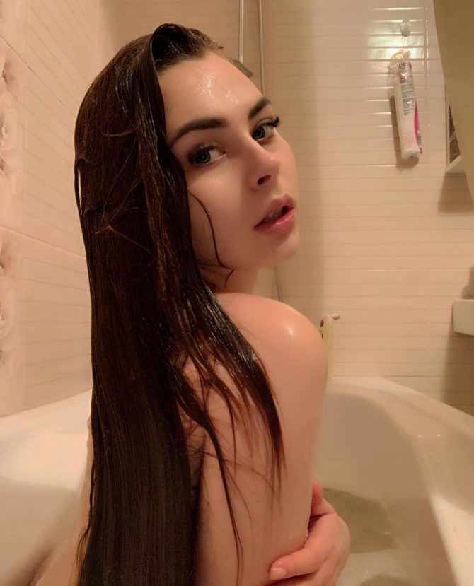 Михалина Новаковская фотография в ванне